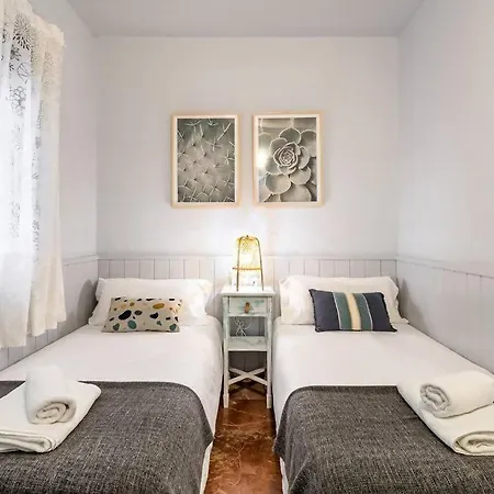 Park Guell Gaudi 2 Bedroom Apartment