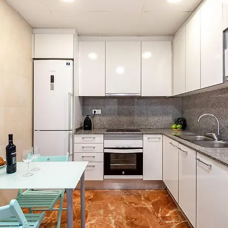 Park Guell Gaudi 2 Bedroom Apartment * Barcelona