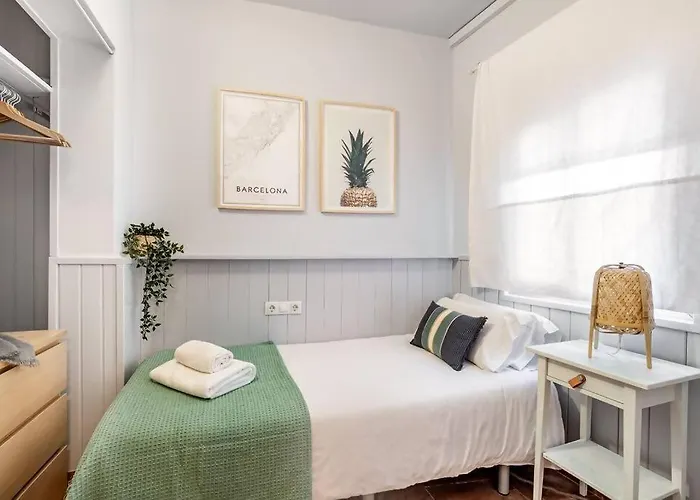 Park Guell Gaudi | 2 Bedroom Apartment Апартаменты Барселона