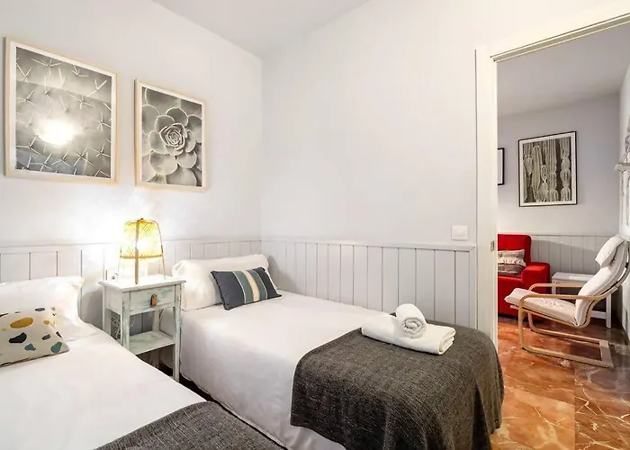 Park Guell Gaudi | 2 Bedroom Apartment Апартаменты *